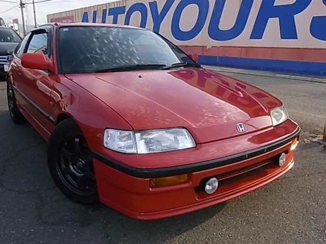 Honda CR-X EE8 rouge de trois quarts avant, jantes d'origine